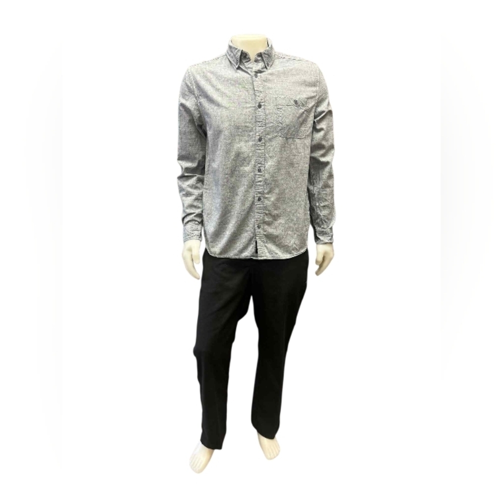 Blumind Button Down Longsleeve Blue Size Medium  EUC